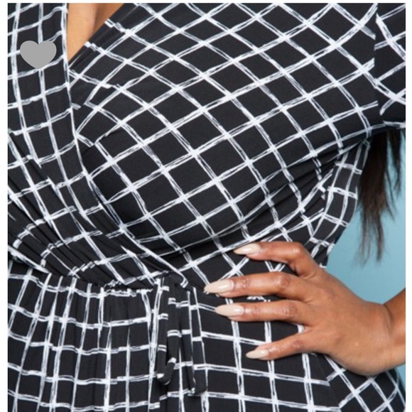 New Plus Size Checkered Dress - Picture 4 of 4